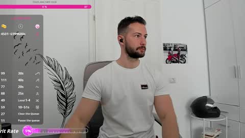 Snapshot of hard_chriss chatting on May 3, 7:25 am Hard Cock online show from May 3, 7:25 am
