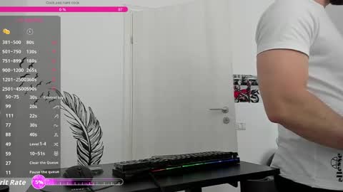 Snapshot of hard_chriss chatting on May 16, 9:06 am Hard Cock online show from May 16, 9:06 am