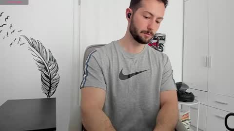 Snapshot of hard_chriss chatting on May 21, 7:26 am Hard Cock online show from May 21, 7:26 am
