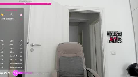 Snapshot of hard_chriss chatting on May 29, 8:45 am Hard Cock online show from May 29, 8:45 am