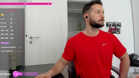Snapshot of hard_chriss chatting on June 1, 9:00 am Hard Cock online show from June 1, 9:00 am
