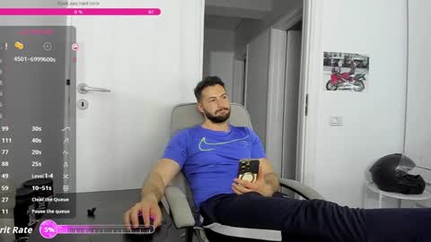 Snapshot of hard_chriss chatting on June 2, 8:55 pm Hard Cock online show from June 2, 8:55 pm