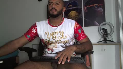 Snapshot of hardboy_latin chatting on December 31, 10:01 pm hardboy_latin online show from December 31, 10:01 pm