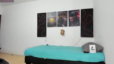 Snapshot of hardboy_latin chatting on March 9, 10:19 pm hardboy_latin online show from March 9, 10:19 pm