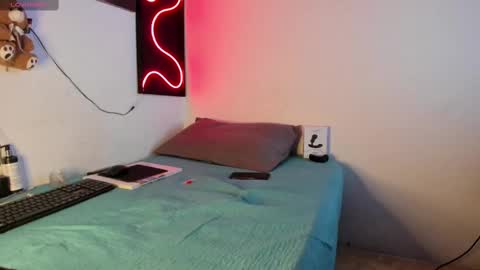 Snapshot of hardboy_latin chatting on March 12, 2:41 am hardboy_latin online show from March 12, 2:41 am