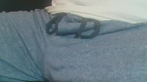 Snapshot of hardcanuck59 chatting on December 17, 1:50 am Horny and Hard all the time online show from December 17, 1:50 am