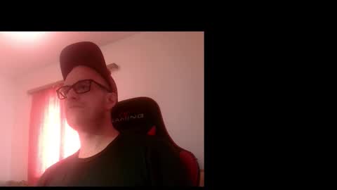 Snapshot of hardcock91loveshotchicks chatting on February 13, 10:11 am hardcock91loveshotchicks online show from February 13, 10:11 am