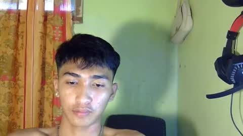 Snapshot of hardcockalex19 chatting on October 25, 5:59 am Alex and luna online show from October 25, 5:59 am