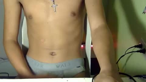 Snapshot of hardcockalex19 chatting on October 30, 3:30 am Alex and luna online show from October 30, 3:30 am