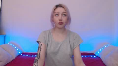 Emily online show from January 13, 8:47 pm