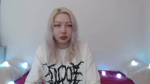 Emily online show from July 18, 9:07 pm