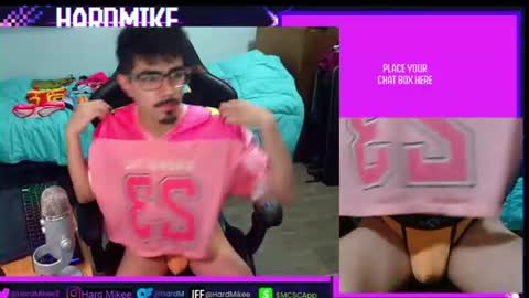 Snapshot of harddmikee chatting on June 16, 1:08 am harddmikee online show from June 16, 1:08 am