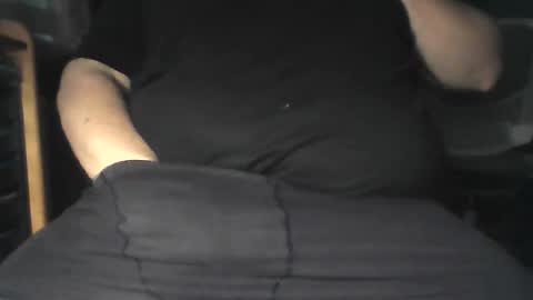 Snapshot of hardfrenchdick17 chatting on April 29, 8:18 am hardfrenchdick17 online show from April 29, 8:18 am