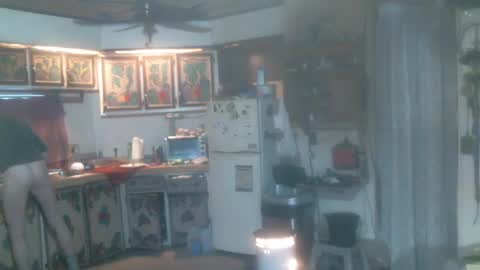 Snapshot of hardinhand44 chatting on December 9, 8:54 pm john nobles online show from December 9, 8:54 pm