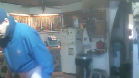 Snapshot of hardinhand44 chatting on December 15, 5:31 pm john nobles online show from December 15, 5:31 pm