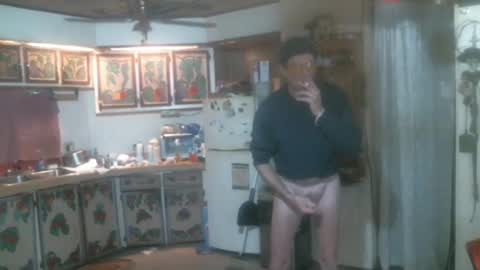 Snapshot of hardinhand44 chatting on December 22, 9:20 pm john nobles online show from December 22, 9:20 pm