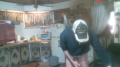 Snapshot of hardinhand44 chatting on January 10, 6:06 pm john nobles online show from January 10, 6:06 pm