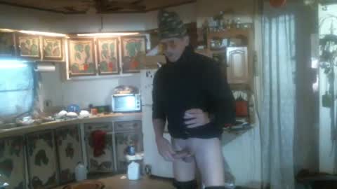 Snapshot of hardinhand44 chatting on February 15, 6:55 pm john nobles online show from February 15, 6:55 pm