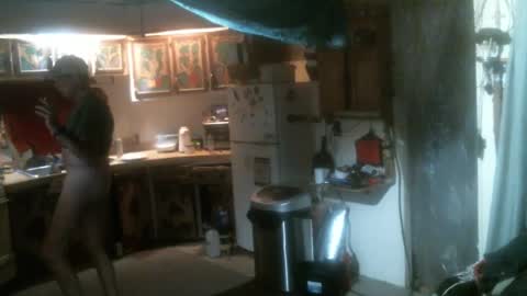 Snapshot of hardinhand44 chatting on September 20, 11:06 pm john nobles online show from September 20, 11:06 pm