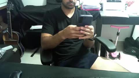 Snapshot of hardistyle chatting on January 13, 6:18 am hardistyle online show from January 13, 6:18 am