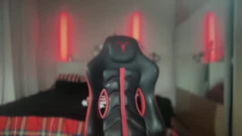 Snapshot of hardmattsteel chatting on December 20, 1:11 pm MATTSTEEL - ITALIAN STALLION online show from December 20, 1:11 pm