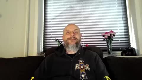 MrLazy online show from April 14, 11:38 am