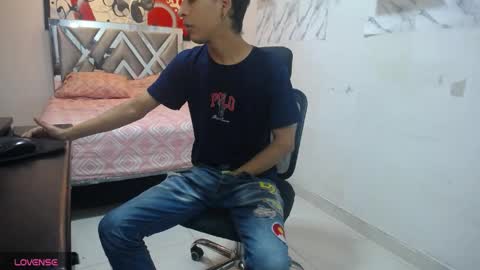 Snapshot of hardsexlove08 chatting on May 23, 9:52 pm Andres Dean online show from May 23, 9:52 pm