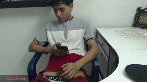 Snapshot of hardsexlove08 chatting on May 29, 2:20 am Andres Dean online show from May 29, 2:20 am