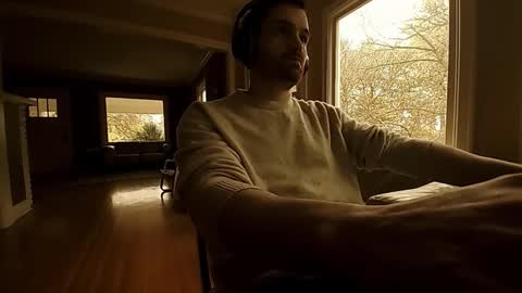 Tom online show from November 5, 9:59 pm