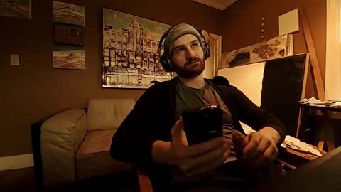 Tom online show from November 18, 9:08 pm