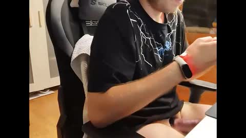 hardtechno_xxx online show from September 14, 3:05 am