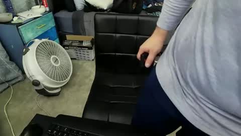 Snapshot of hardyhar702 chatting on November 16, 9:37 am hardyhar702 online show from November 16, 9:37 am