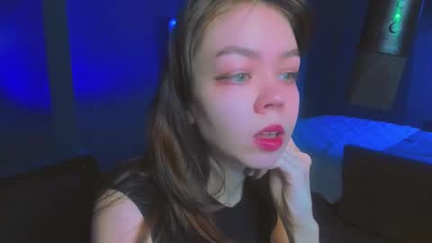 Snapshot of haribo_asmr chatting on December 7, 7:49 am Miss Hari online show from December 7, 7:49 am