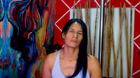 Snapshot of harley_brunette74 chatting on May 19, 12:44 pm HARLEY online show from May 19, 12:44 pm