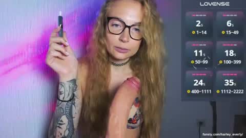 Snapshot of harley_everly chatting on August 3, 5:27 pm Tasya online show from August 3, 5:27 pm