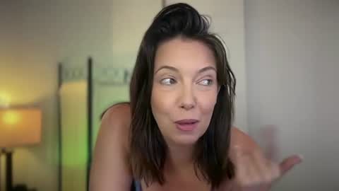 Snapshot of harleydson chatting on July 17, 8:46 pm Harley Dawson online show from July 17, 8:46 pm