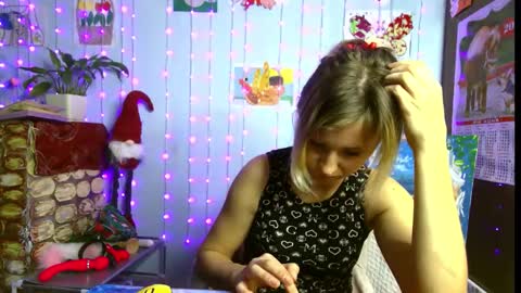 Snapshot of harleymid chatting on February 6, 11:24 am Mery online show from February 6, 11:24 am