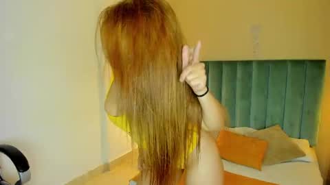 harleyqueen_robbie online show from June 11, 9:35 pm