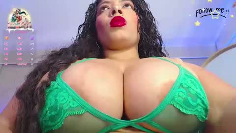 Snapshot of harper_ziu chatting on December 26, 7:16 pm harper_ziu online show from December 26, 7:16 pm