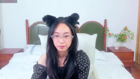 helen online show from March 4, 6:52 am