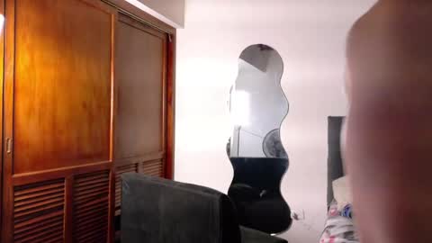 Snapshot of harry_brown2324 chatting on May 17, 10:17 pm Sebastian online show from May 17, 10:17 pm