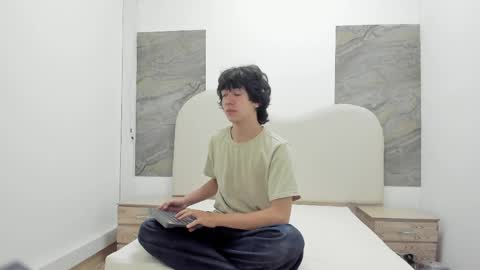 HARRY online show from March 31, 12:38 pm