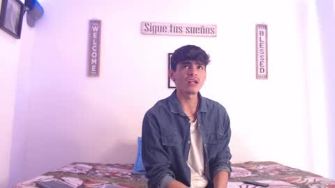 Snapshot of harrythomson1 chatting on January 16, 8:14 pm harry thomson online show from January 16, 8:14 pm