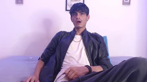 Snapshot of harrythomson1 chatting on February 21, 11:54 pm harry thomson online show from February 21, 11:54 pm