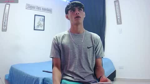 Snapshot of harrythomson1 chatting on October 19, 12:22 am harry thomson online show from October 19, 12:22 am