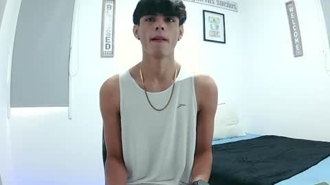 Snapshot of harrythomson1 chatting on July 21, 3:47 pm harry thomson online show from July 21, 3:47 pm