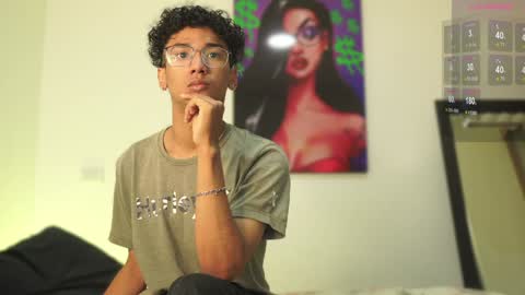 HARRY online show from December 6, 1:33 pm