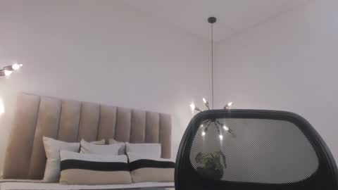 Harry Jones online show from December 21, 5:51 pm