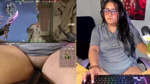 karen  online show from February 3, 2:53 am