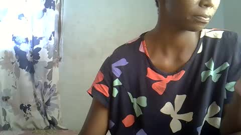 Snapshot of harysette chatting on May 20, 11:49 am harysette online show from May 20, 11:49 am